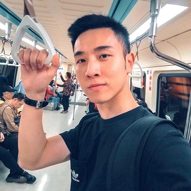 然然男士的第三张照片--香港蓝颜知己交友网