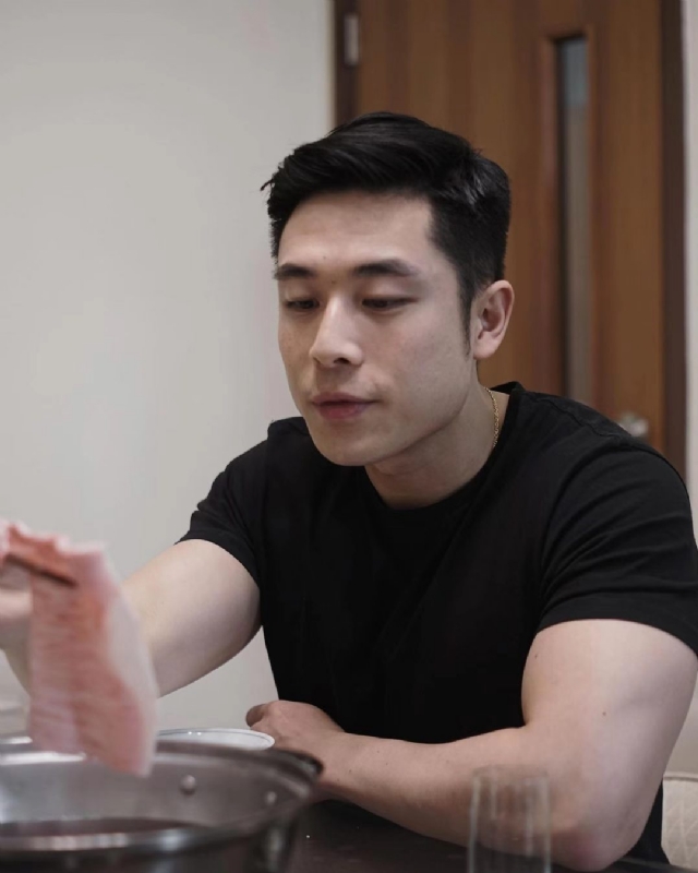 李浩泓的第一张照片--香港蓝颜知己交友网