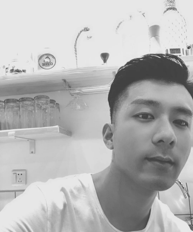 jimmy的第一张照片--香港蓝颜知己交友网