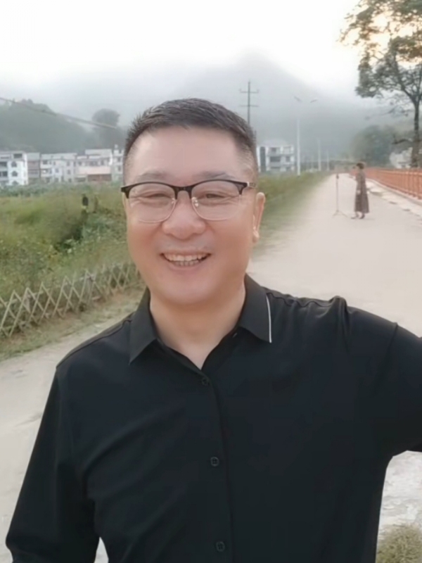 在這裡等你的第三张照片--香港蓝颜知己交友网