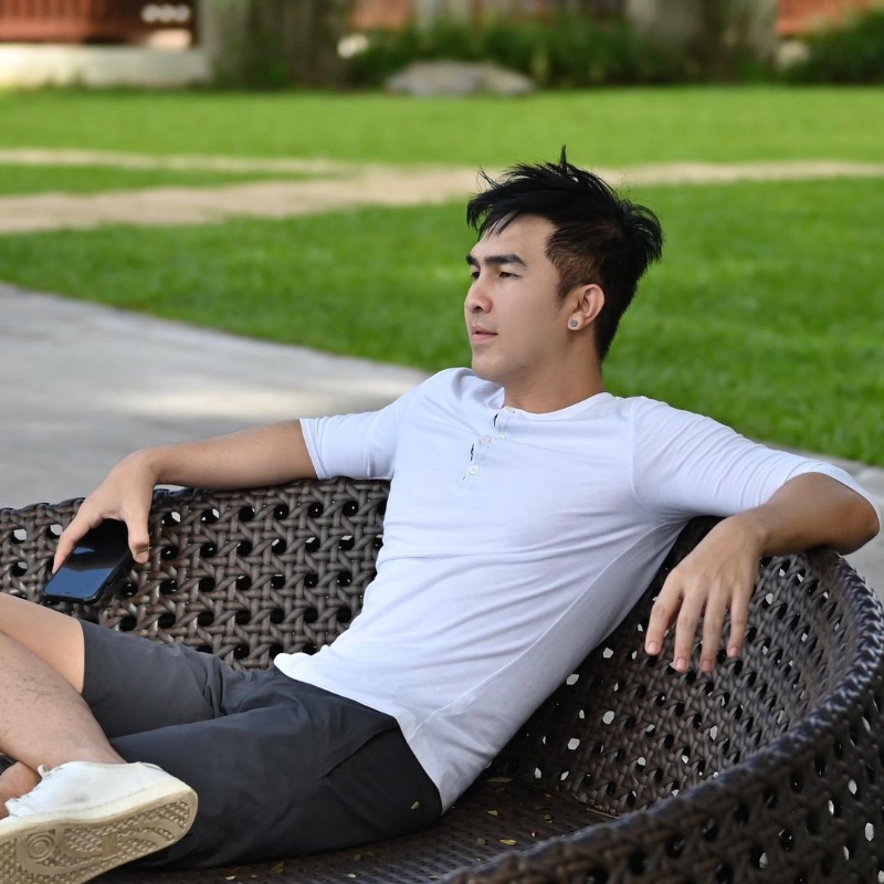 老曾的第一张照片--香港蓝颜知己交友网