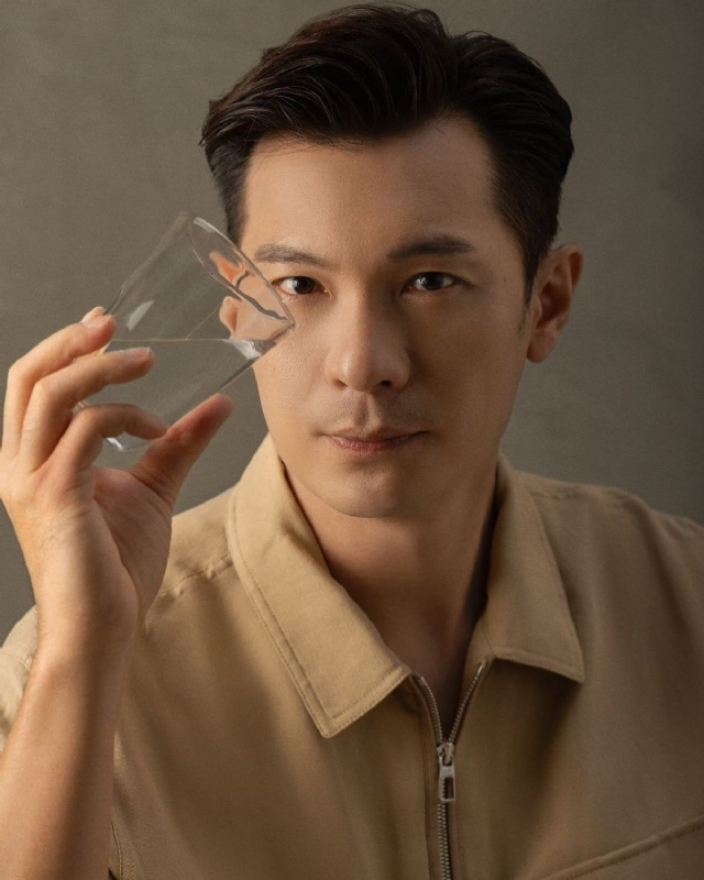 june的第一张照片--香港蓝颜知己交友网